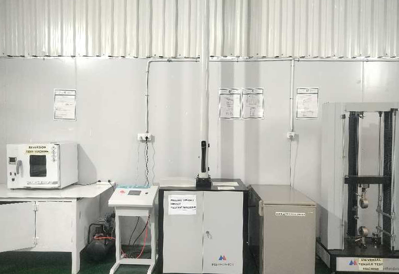 Pipe manufacturing equipment
